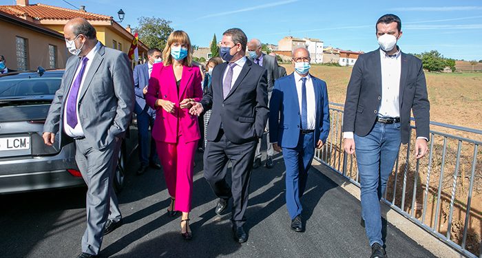 Pilar Alegría: “Reabrir la escuela rural de Jábaga casi medio siglo después de su cierre es un canto a la esperanza”