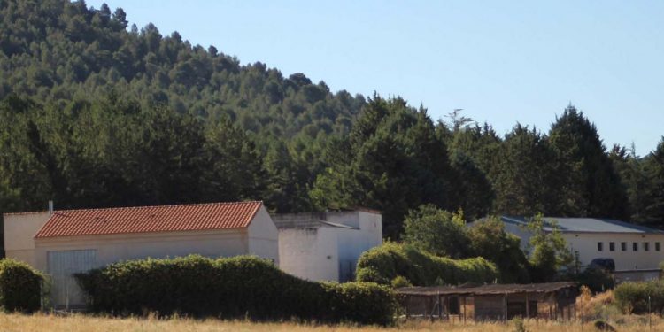 El alcalde de Albendea plantea hoy, al Gobierno Regional, que se potencien las posibilidades del Monte Ardal 1 antiguo centro de recuperacion de fauna silvestre