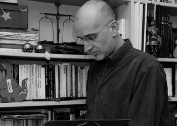 Aro Sáinz de la Maza y su libro ‘Dócil’ ganan el premio tormo Negro –Masfarné 2021