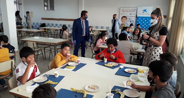 Arranca en Guadalajara el programa de alimentación saludable entre los jóvenes castellanomanchegos impulsado por Cooperativas Agro-alimentarias, Fundación “la Caixa” y CaixaBank 1 Arranca en Guadalajara el programa de alimentación saludable entre los jóvenes castellanomanchegos impulsado por Cooperativas Agro-alimentarias, Fundación “la Caixa” y CaixaBank