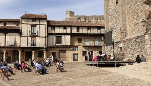 Atienza conmemora su pasado cinematográfico internacional con las Troyanas