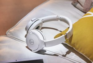 Audio-Technica presenta sus nuevos auriculares inalámbricos con una batería de 60 horas de duración ATH-S220BT