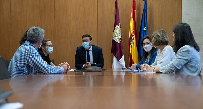 Castilla-La Mancha incorporará en los centros educativos de la región el próximo día 1 de octubre hasta un total de 149 auxiliares de conversación 1 Castilla-La Mancha incorporará en los centros educativos de la región el próximo día 1 de octubre hasta un total de 149 auxiliares de conversación