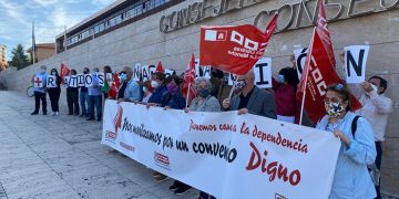 CCOO se moviliza para exigir a la Junta mayor financiación de las plazas públicas y mejoras de ratios en las residencias de mayores de CLM