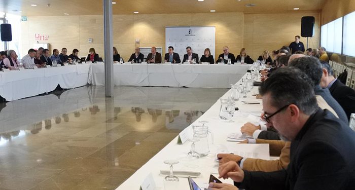 El 4 de octubre se celebrará una nueva reunión de la Mesa Regional del Agua en la que se presentará el Plan de Depuración de Castilla-La Mancha 1 El 4 de octubre se celebrará una nueva reunión de la Mesa Regional del Agua en la que se presentará el Plan de Depuración de Castilla-La Mancha