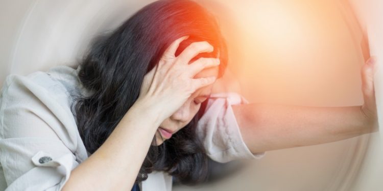 El Colegio Oficial de Enfermería de Guadalajara pone en marcha el curso para la ciudadanía “Cómo convivir con la migraña”