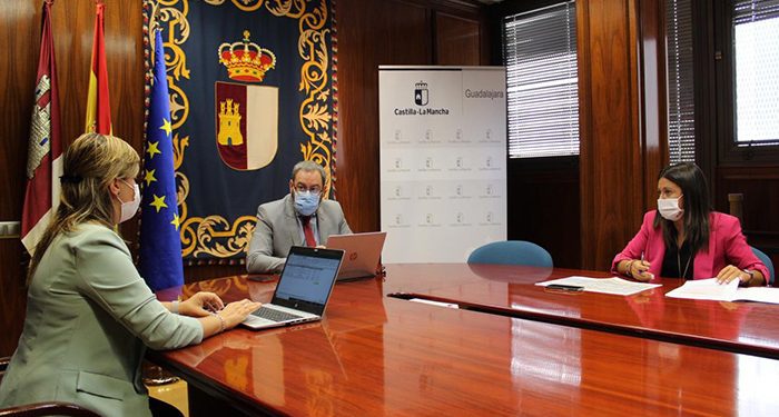 El Gobierno regional destina 2,8 millones de euros para modernización de centros residenciales y fortalecimiento del Tercer Sector Social en la provincia de Guadalajara 1 El Gobierno regional destina 2,8 millones de euros para modernización de centros residenciales y fortalecimiento del Tercer Sector Social en la provincia de Guadalajara