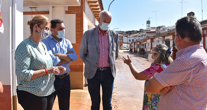 El Gobierno regional, la Diputación Provincial de Cuenca y el Gobierno de España trasladan su apoyo a los vecinos de la localidad de Iniesta
