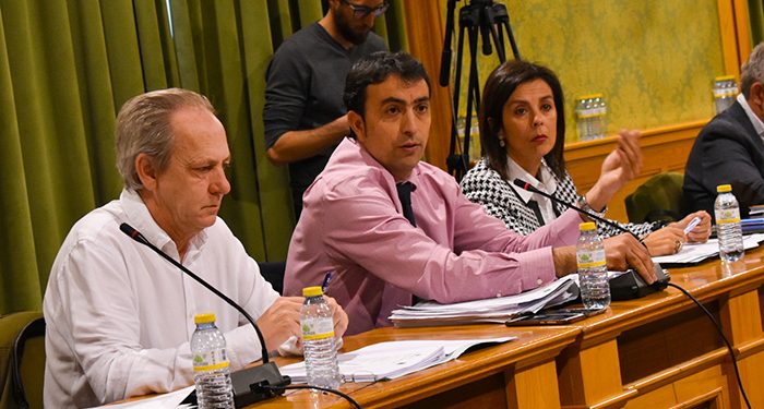 El PP acusa a Dolz de incumplir su palabra y dejación de obligaciones como alcalde frente al botellón 1 El PP acusa a Dolz de incumplir su palabra y dejación de obligaciones como alcalde frente al botellón