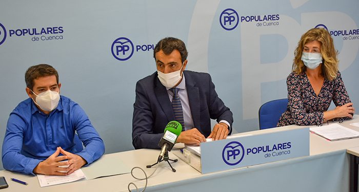 El PP denuncia que los “caprichos” de Dolz harán perder al Ayuntamiento de Cuenca más de 300.000 euros de subvención del alumbrado 1 El PP denuncia que los “caprichos” de Dolz harán perder al Ayuntamiento de Cuenca más de 300.000 euros de subvención del alumbrado