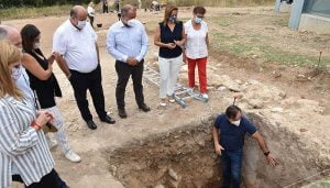 El rector conoce los trabajos arqueológicos realizados por estudiantes de la UCLM en el yacimiento de Noheda