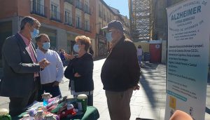 El senador Antonio Román reclama más apoyo a la investigación y un aumento de centros de día de Alzheimer