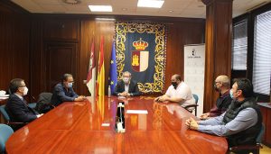 Empresarios del polígono Los Tobares de Molina de Aragón se reúnen con el delegado de la Junta en Guadalajara