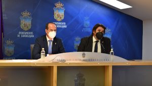 Guadalajara y Marchamalo sellan un nuevo acuerdo en materia de agua que actualiza el de 1999 y lo vincula a consumo y costes reales