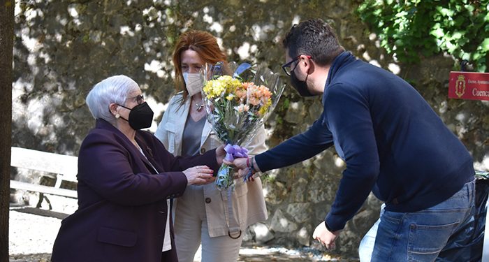 Ayuntamiento de Cuenca y Peñas Mateas hacen un emotivo homenaje a los fallecidos conquenses Mateos