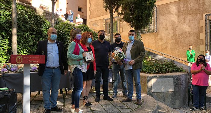 Ayuntamiento de Cuenca y Peñas Mateas hacen un emotivo homenaje a los fallecidos conquenses Mateos