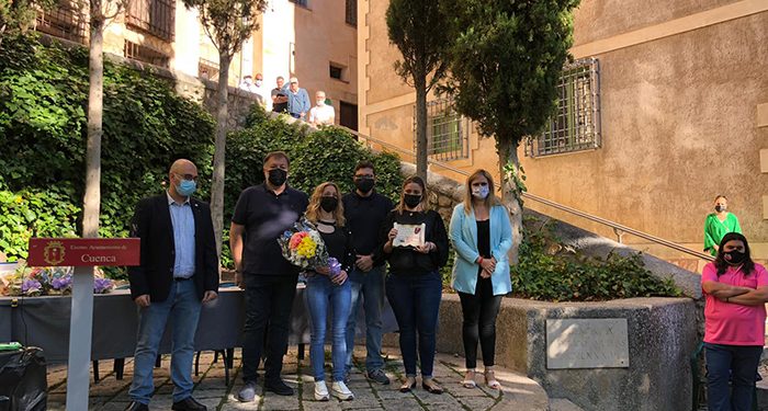 Ayuntamiento de Cuenca y Peñas Mateas hacen un emotivo homenaje a los fallecidos conquenses Mateos
