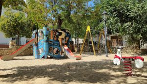 Huete estrena dos nuevos Parques Infantiles