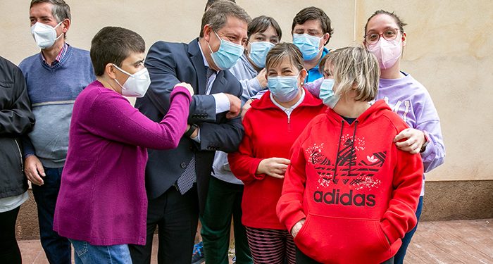 Inauguradas cuatro viviendas con apoyos para personas con discapacidad intelectual y del desarrollo en Cuenca