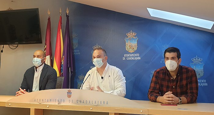 Jaime Carnicero “Rojo solo reacciona ante la presión del Partido Popular”