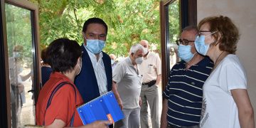 La Diputación de Cuenca presenta a los vecinos de Villar de Cantos el proyecto de desarrollo de redes de abastecimiento de agua