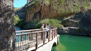 La Diputación de Cuenca y el Ayuntamiento de Buendía invertirán 61.000 euros en reformar la pista de pádel y reparar la piscina