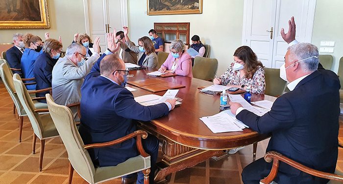 La Diputación de Guadalajara invertirá 111.000 euros en renovar las redes de agua de cinco calles de Pastrana 1 La Diputación de Guadalajara invertirá 111.000 euros en renovar las redes de agua de cinco calles de Pastrana