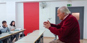 La Facultad de Comunicación acoge la presentación del informe ‘¿Periodistas contra el racismo?’