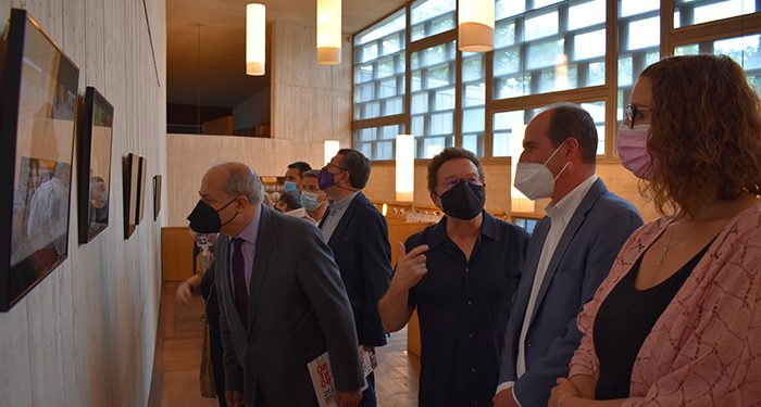 La historia de Guadalajara a través de la mirada del fotógrafo Jesús Ropero se expone en el Buero Vallejo