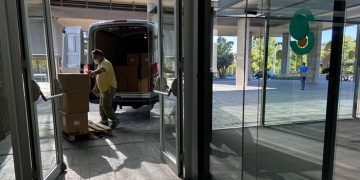 La Junta ha distribuido esta semana 5.500 test de antígenos para aligerar la carga de trabajo de los laboratorios