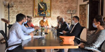 La Junta se muestra optimista tras presentar una línea de ayudas a la empresa Vega Mayor y espera que no cierre Florette