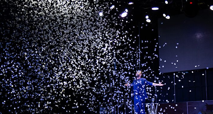 La magia de Jorge Blass puso fin a unos días coloridos, divertidos y solidarios en Trillo