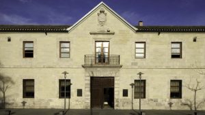 La UCLM convoca becas de excelencia y de iniciación a la investigación para estudiantes de másteres oficiales