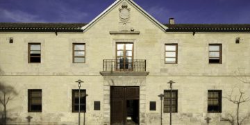 La UCLM convoca becas de excelencia y de iniciación a la investigación para estudiantes de másteres oficiales