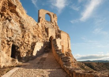 Las lluvias derrumban la entrada al castillo de Zorita de los Canes 6 Las lluvias derrumban la entrada al castillo de Zorita de los Canes