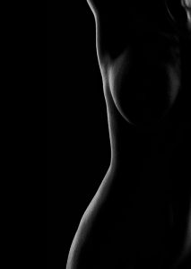 Los desnudos de Sergio Bastida abren la temporada de exposiciones en la Casa de la Cultura de Cabanillas