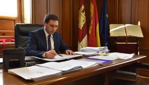 Martínez Chana firma la adquisición de la primera parcela del Parque Científico y Tecnológico de Economía Circular de Cuenca
