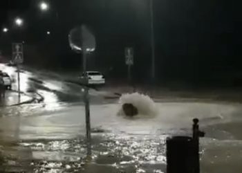 Numerosos avisos y cortes puntuales en varias calles de Cuenca como consecuencia de la tormenta