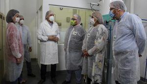 Nuria Chust visita la empresa Harinas Torija para conocer las mejoras implementadas en materia de prevención de riesgos laborales