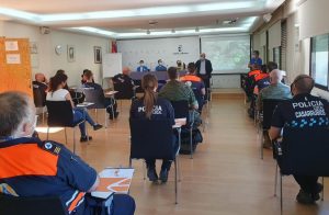 Más de una treintena de integrantes de grupos de emergencia reciben formación en reanimación cardiopulmonar y atención sanitaria inicial