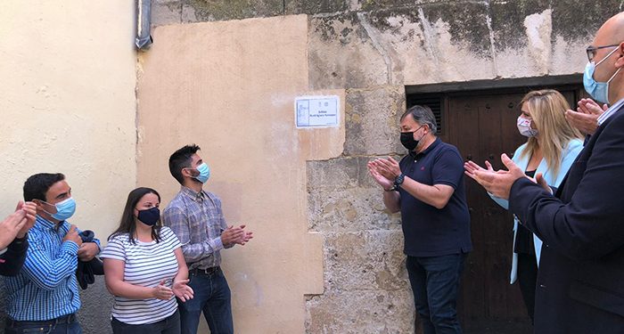 Ayuntamiento de Cuenca y Peñas Mateas hacen un emotivo homenaje a los fallecidos conquenses Mateos
