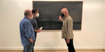 Reabre la sala de exposiciones de Aguirre con una selección de óleos de Manuel Macías a modo de “diario imaginario”
