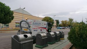 Villanueva de la Torre intensifica su limpieza viaria y de zonas verdes con el inicio de prestación del servicio por parte de la nueva empresa concesionaria
