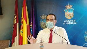 VOX pide la suspensión inmediata de los conciertos del ‘Guadapop’