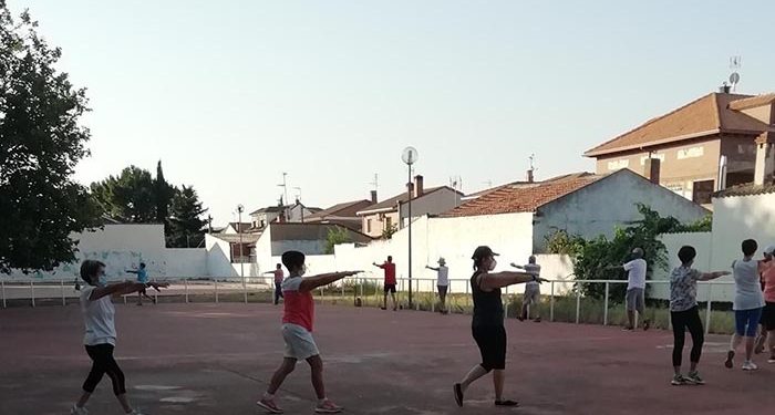 Vuelve el Taller de Estimulación Física para Mayores a Cabanillas, que se celebrará los jueves en el Frontón