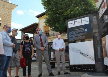 ´El Paseo de los Artesanos´ visita la plaza Mayor de Cogolludo, última parada en la itinerancia de esta exposición por la provincia de Guadalajara