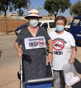 ¿Por qué con ochenta y cuatro años me remango las sayas y hago un “calvo”