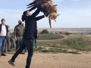 Actividades en el Barranco del Río Dulce y en la Laguna de Uña con motivo del Día Mundial de las Aves y las Aves Migratorias
