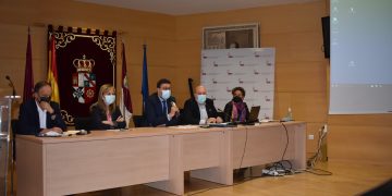 El Gobierno regional y CMM celebrarán el próximo año el 40 aniversario del Estatuto de Autonomía con el concurso escolar ‘Soy quien más sabe de la región’