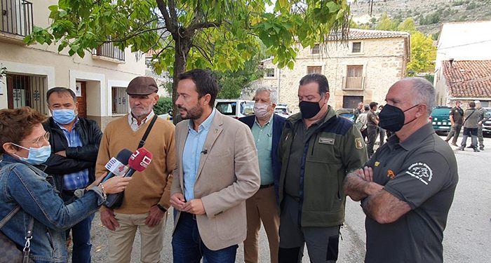 Agentes medioambientes de 13 comunidades autónomas se reúnen en el Alto Tajo para intercambiar protocolos y formación